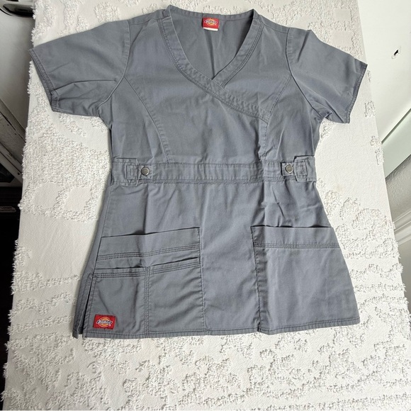 Dickies Womans top scrubs lot - Picture 13 of 13